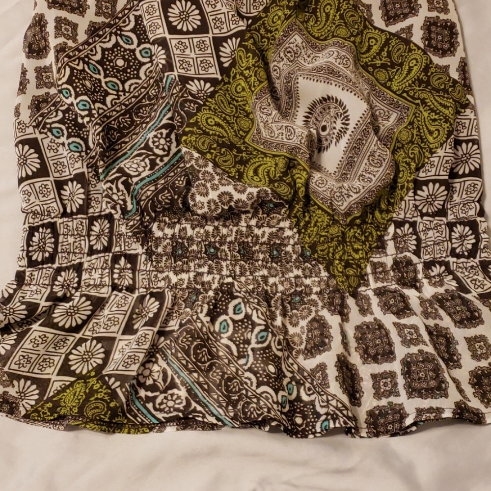 Ruffled Top - Picture 4 of 7